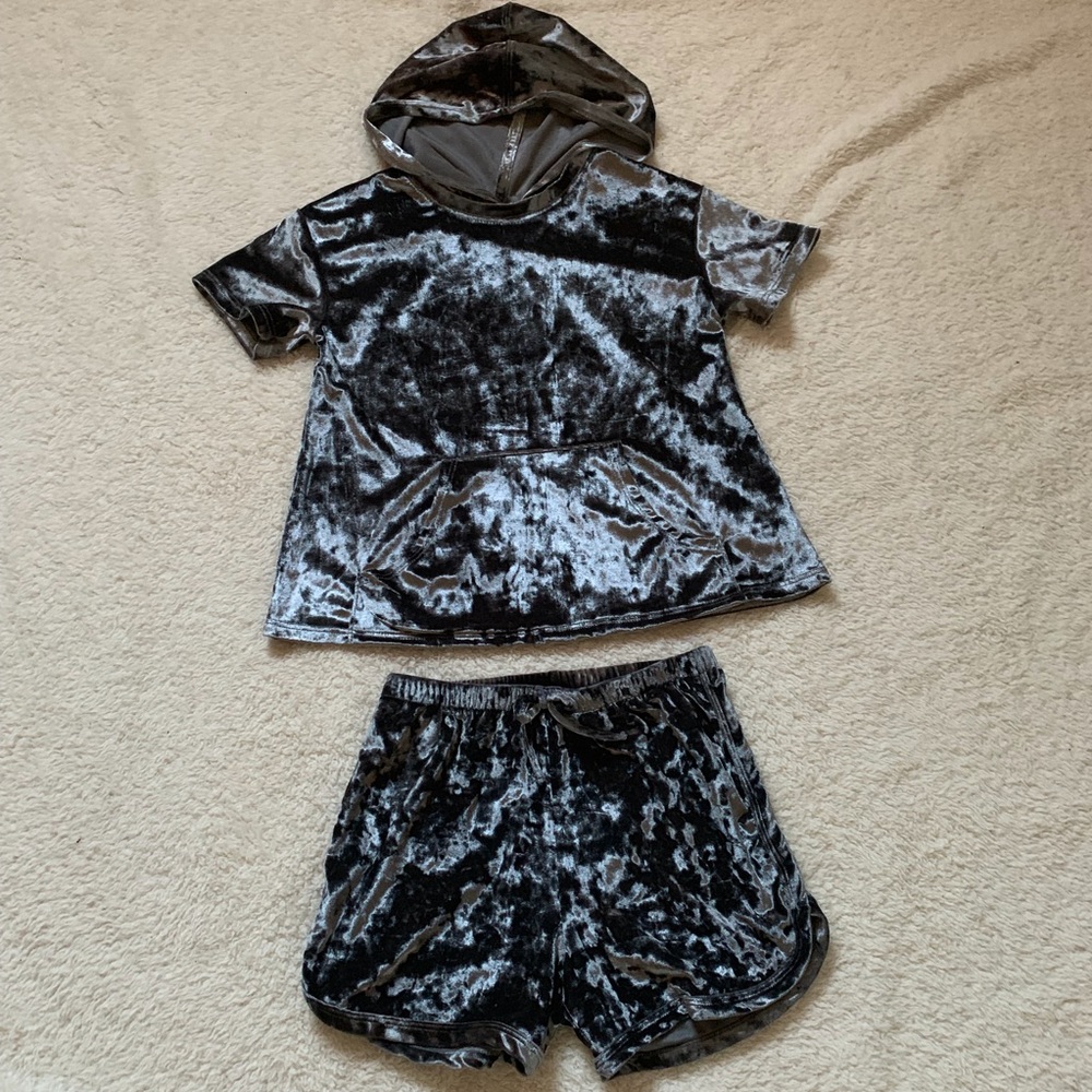 Girls velvet top and shorts